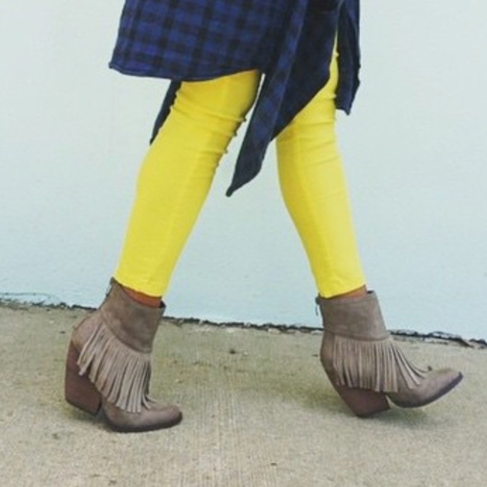 Taupe Fringe Boho Chic Ankle Booties - Picture 4 of 8